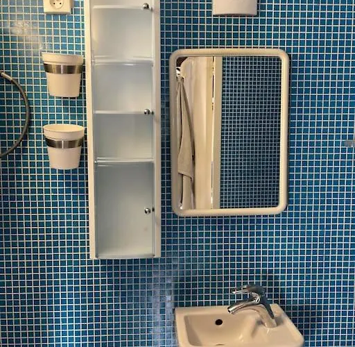 Au Coeur De 8e Apartament