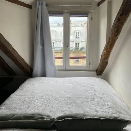 Au Coeur De 8e * Paříž