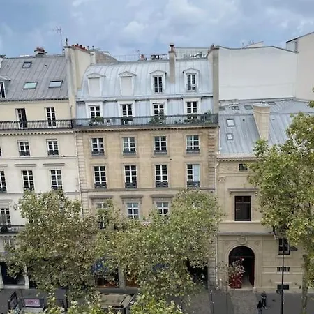 Apartmán Au Coeur De 8e Paříž